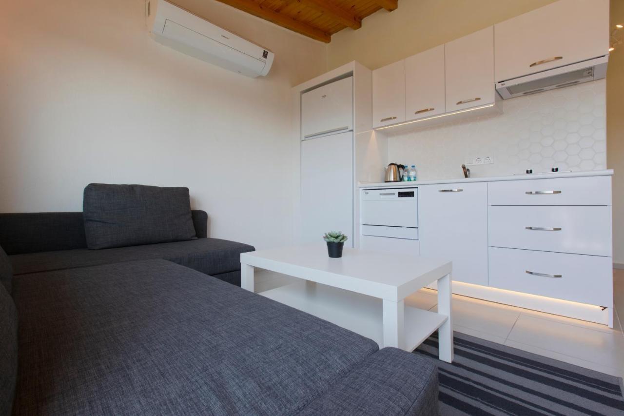 Aegean Apartments - Marina & Chios Island View Cesme Exterior photo
